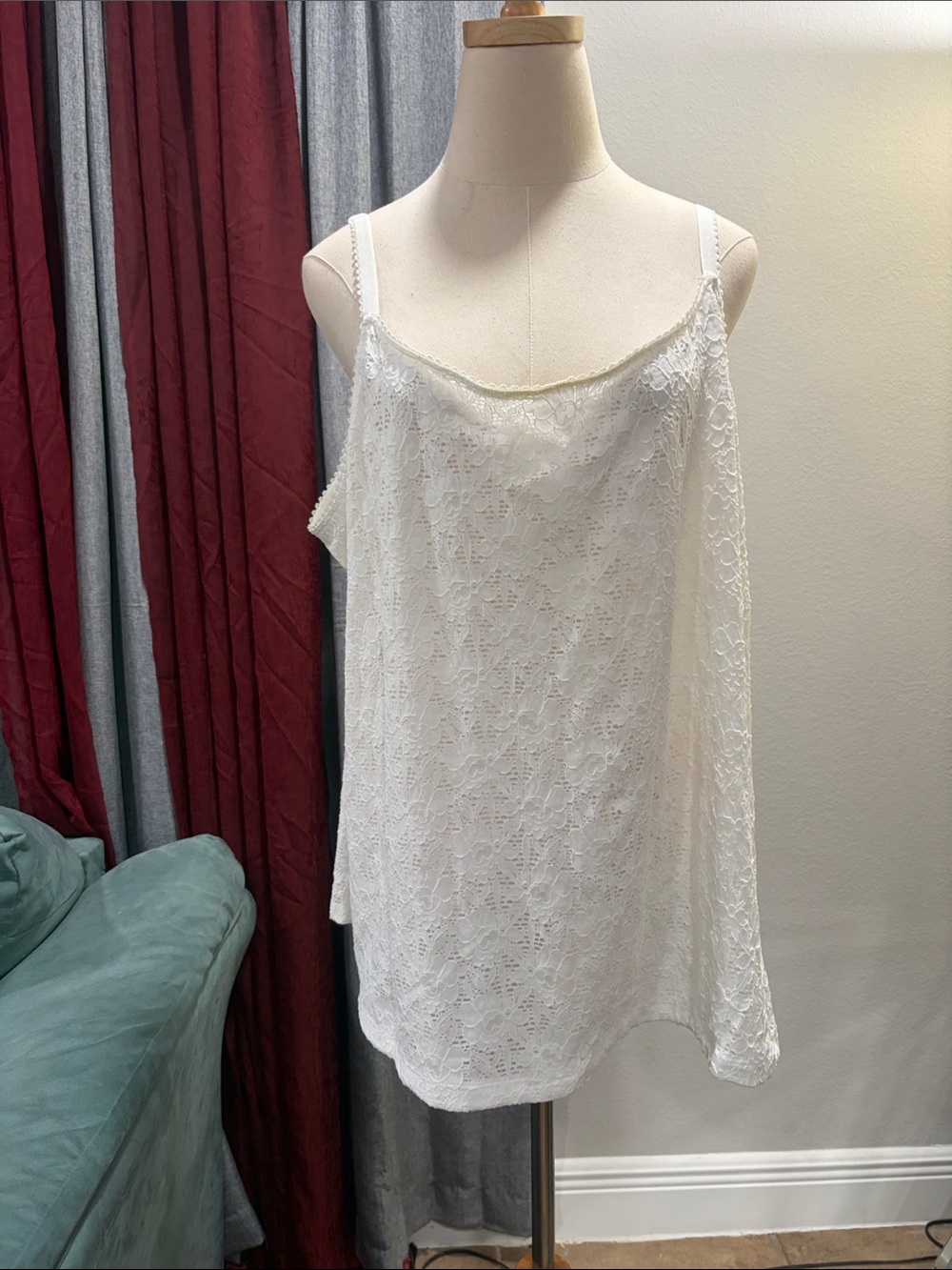 Avenue Ivory Lace Camisole